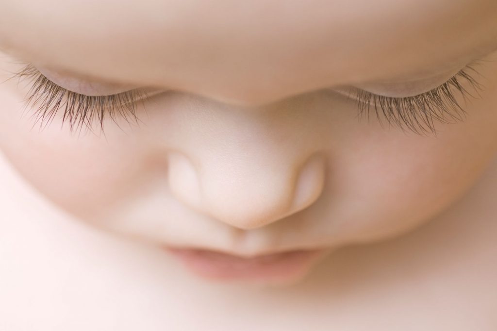 Schnupfen Babys Nase ist verstopft ⋆ Beebie.de